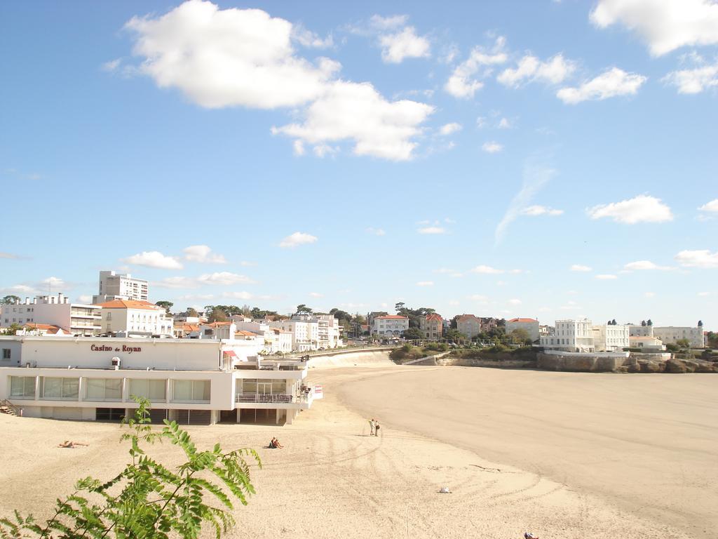 Cerise Royan - Le Grand Hotel De La Plage Exterior foto